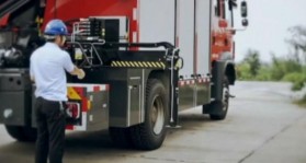 Miniatura RT-FJY180 Detalle del cabrestante trasero